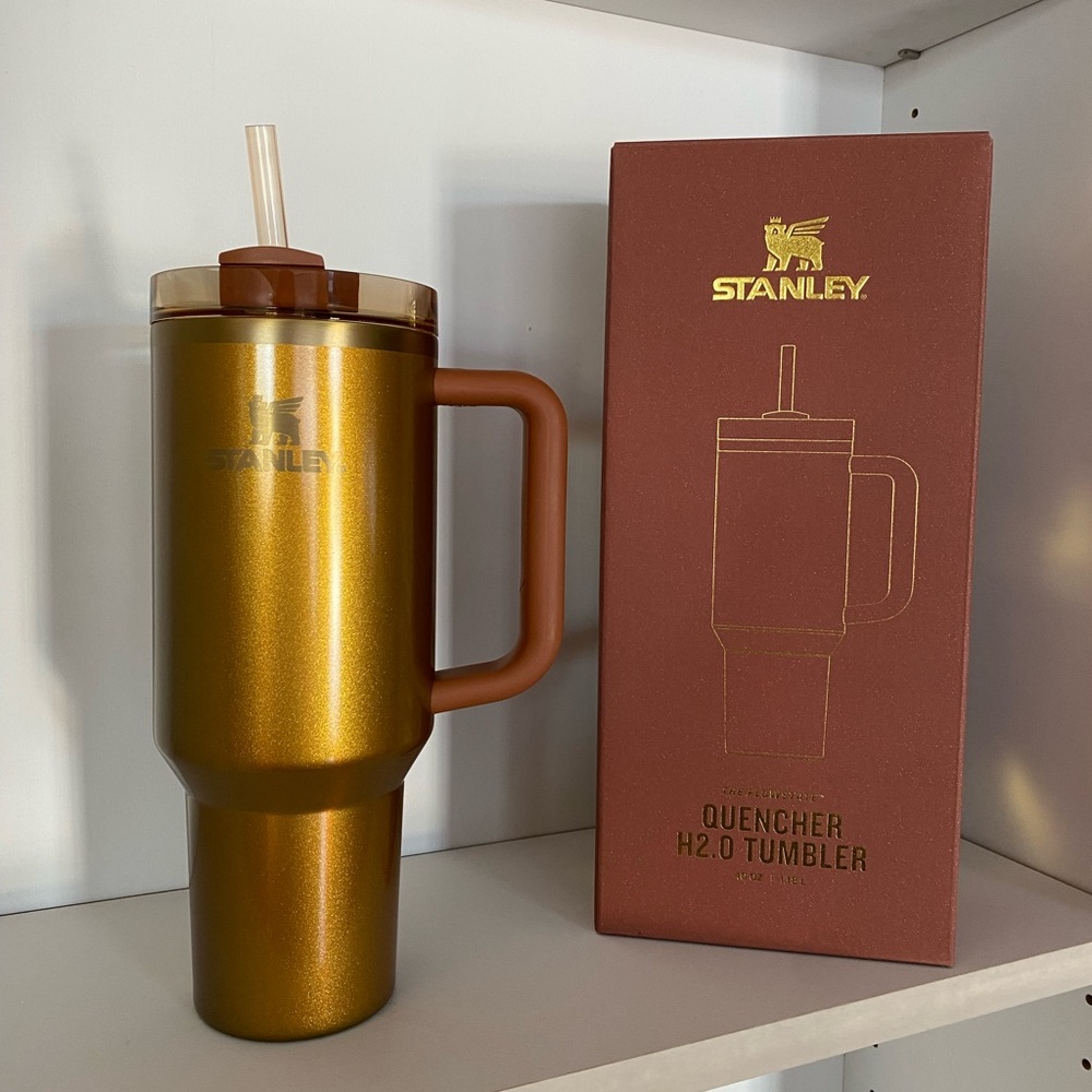 Stanley Copper Tinsel Quencher Tumbler New in Bow